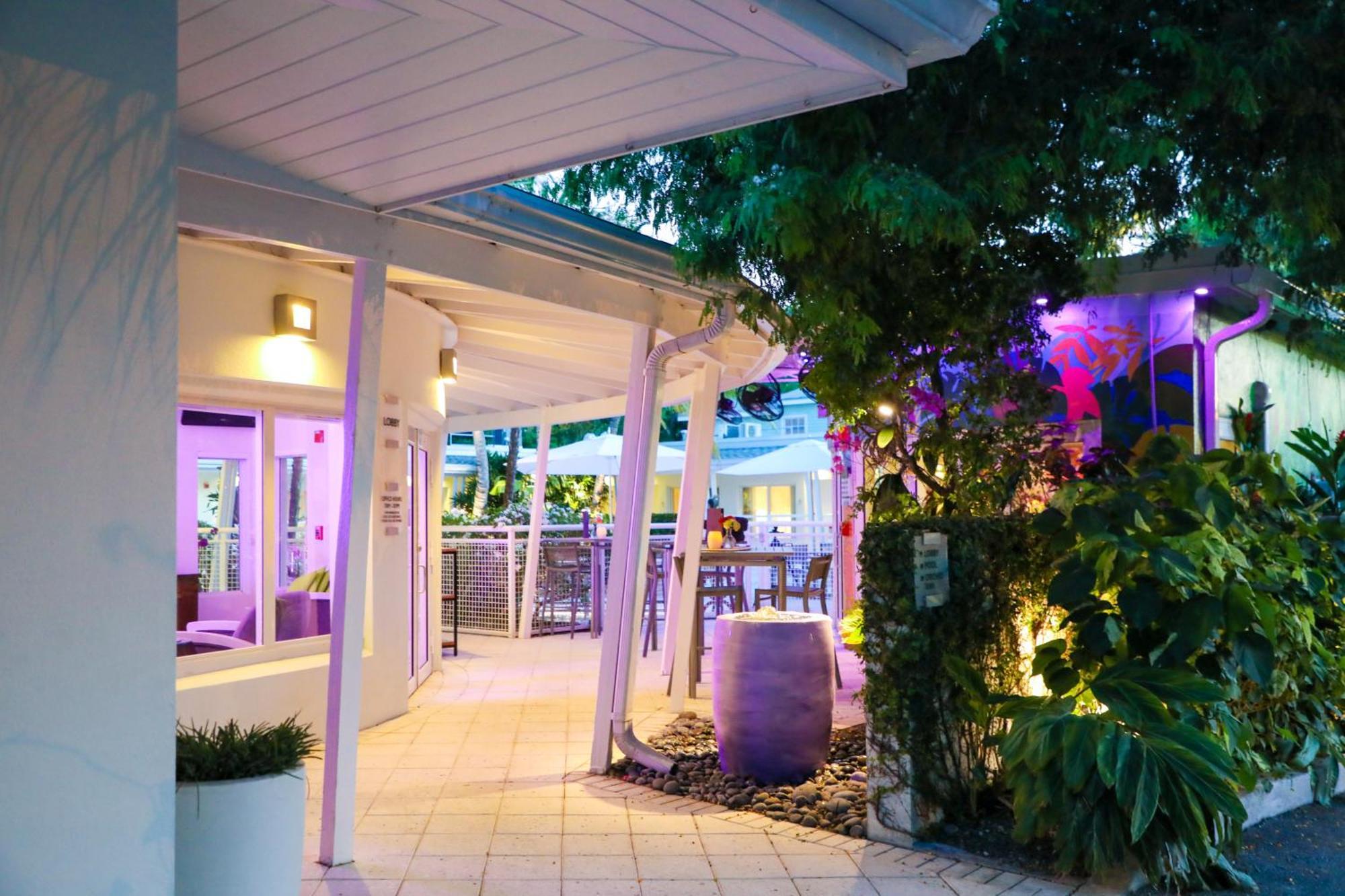 Orchid Key Inn - Adults Only Key West Buitenkant foto